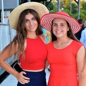 Meet your Posher, Alicia